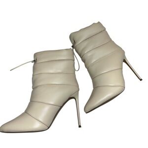 Steve Madden Cloak Cream Puffer Stiletto Booties Size 8